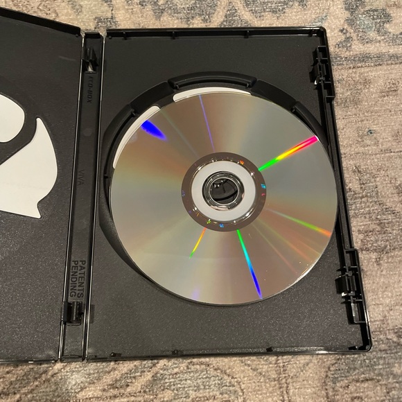 {Knight and Day} DVD Tom Cruise and Cameron Diaz PG-13 - Picture 4 of 4